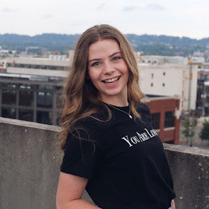 Meet your Posher, Belle